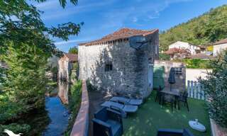 Maison 9 Pièces 265 m² à vendre à Saint-Vincent-Rive-d'Olt (46140)