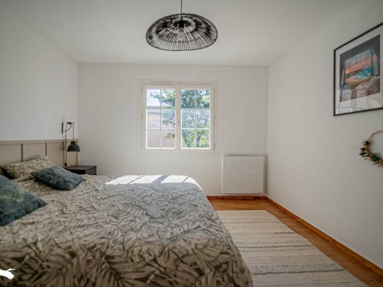 Maison en pierre de 4 pièces principales — photo 1
