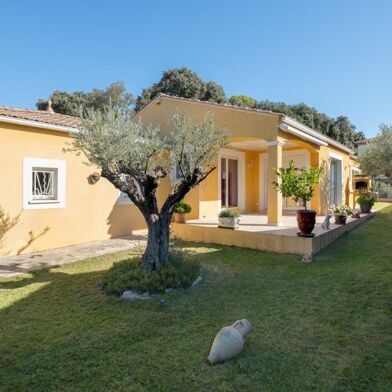 Maison 4 pièces 586320 €