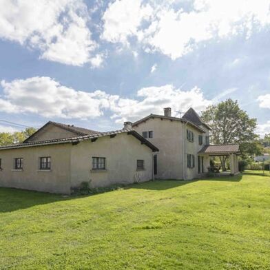 Maison 7 pièces 270810 €