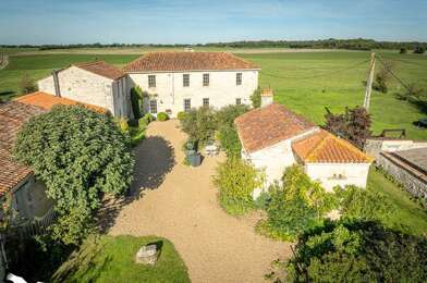 Maison 10 pièces 838512 €