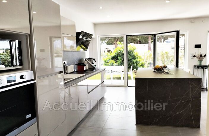 P3 en angle rez-de-jardin avec entrée indépendante, exposé sud — photo 3
