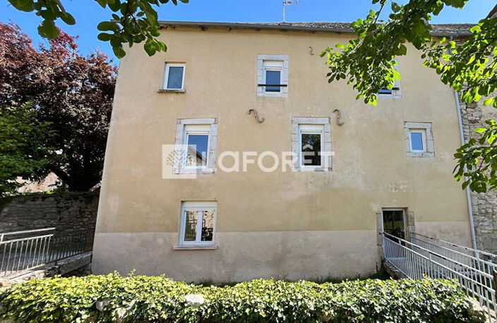 Ensemble immobilier composé de deux logements — photo 2