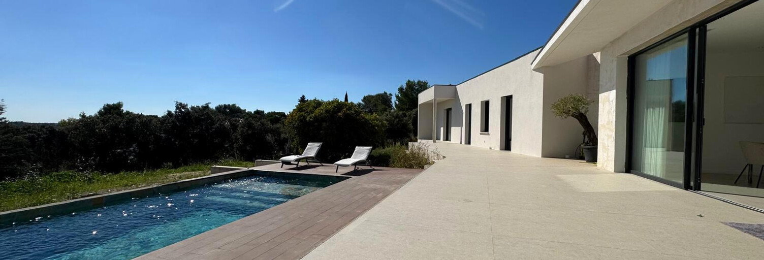 Maison 5 Pièces 207 m² à vendre à Nîmes (30900)