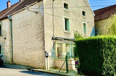 Courban (21520 Côte-d'Or), maison de village avec cour, gara — photo du bien