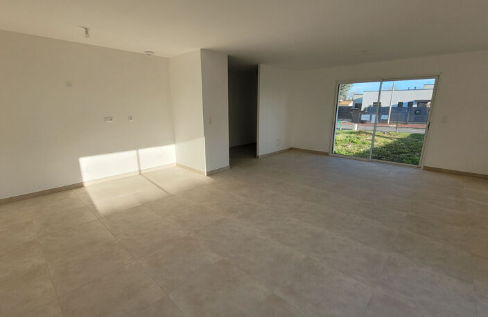 Maison  neuve St Sulpice De Royan T4 avec garage sur 376m² — photo 2