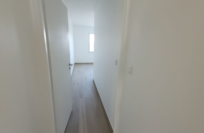 Maison  neuve St Sulpice De Royan T4 avec garage sur 376m² — photo 5