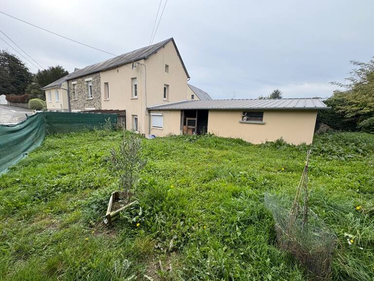   Maison de village avec jardin – Saint-Sauveur-Villages (50) — photo 1