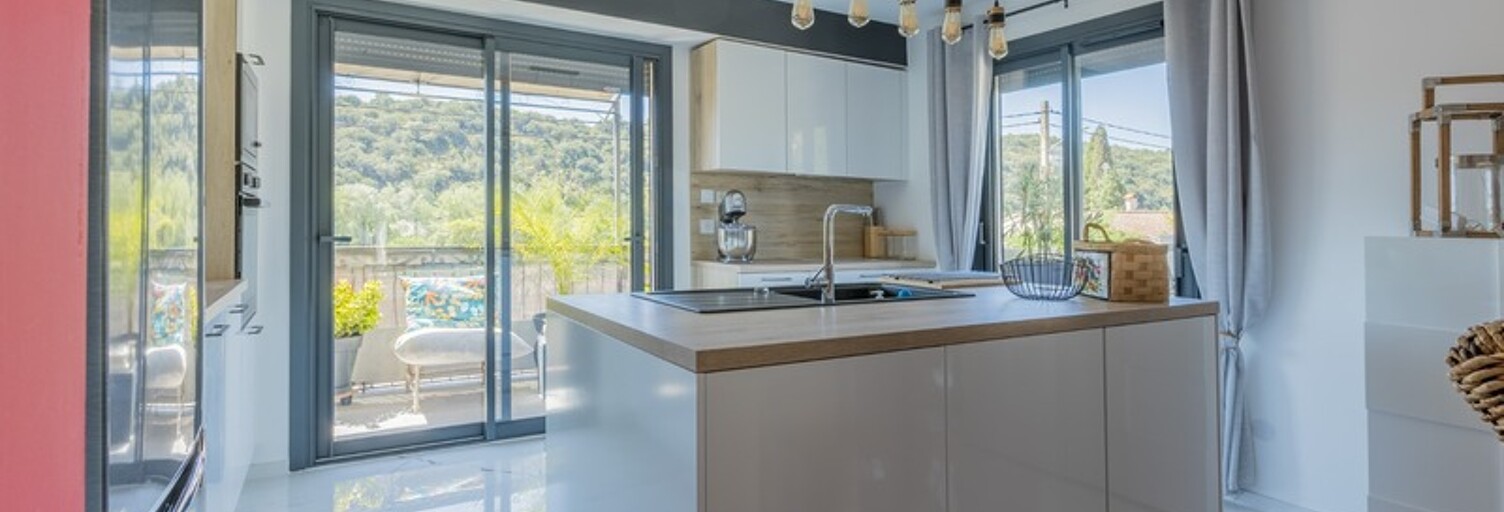 Maison 5 Pièces 111 m² à vendre à Roquebrun (34460)