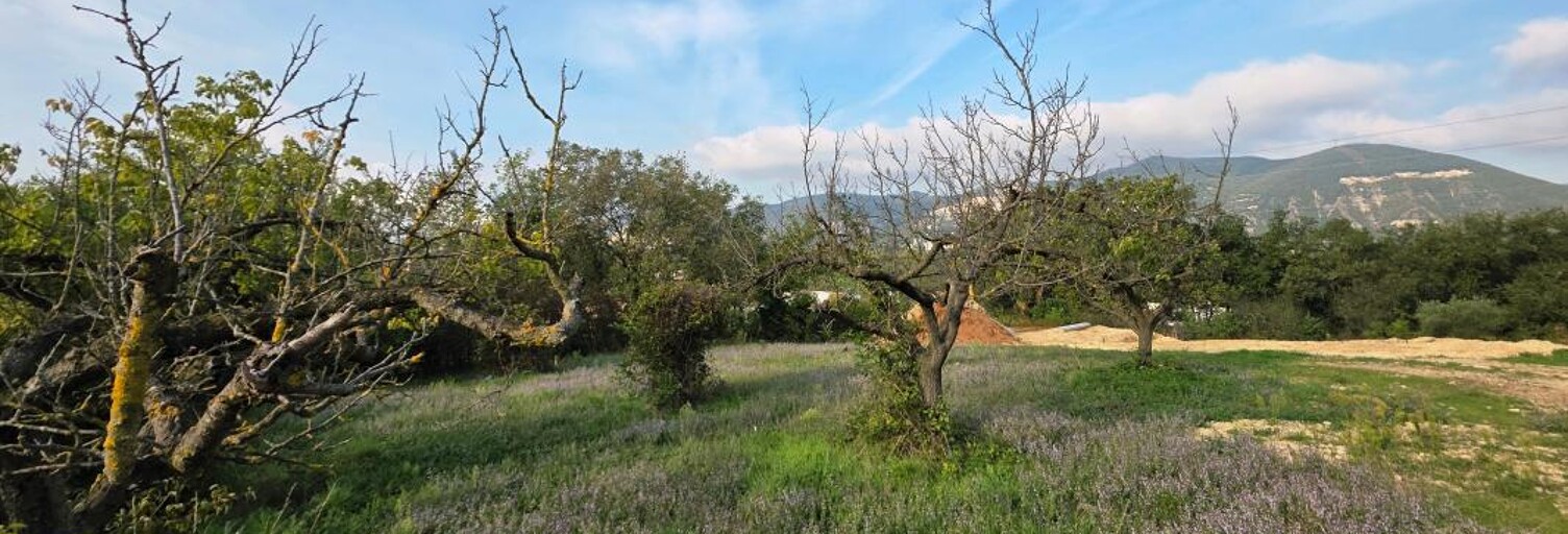 Terrain  625 m² à vendre à Les Tourrettes (26740)