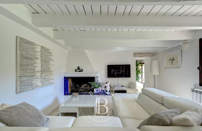 Proche d'Aix-en-Provence - Authentique Bergerie - Quatre Chambre — photo 5