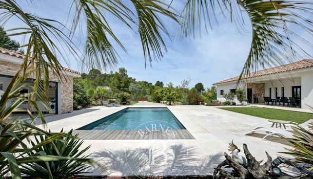 Villa / Maison 9 pièces  à vendre Aix-en-Provence 13100