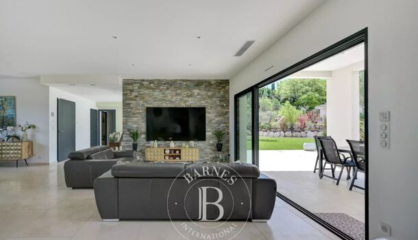 Villa / Maison 9 pièces  à vendre Aix-en-Provence 13100