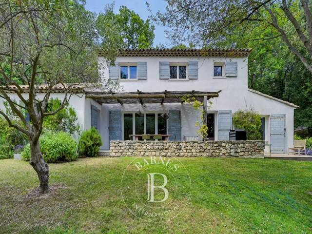 VENELLES - MAISON 170M2 - 5 CHAMBRES - PISCINE - JARDIN  2 974M2 — photo du bien