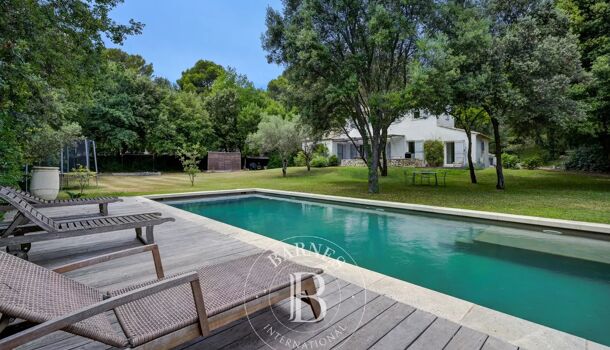 Villa / Maison 7 pièces  à vendre Aix-en-Provence 13100