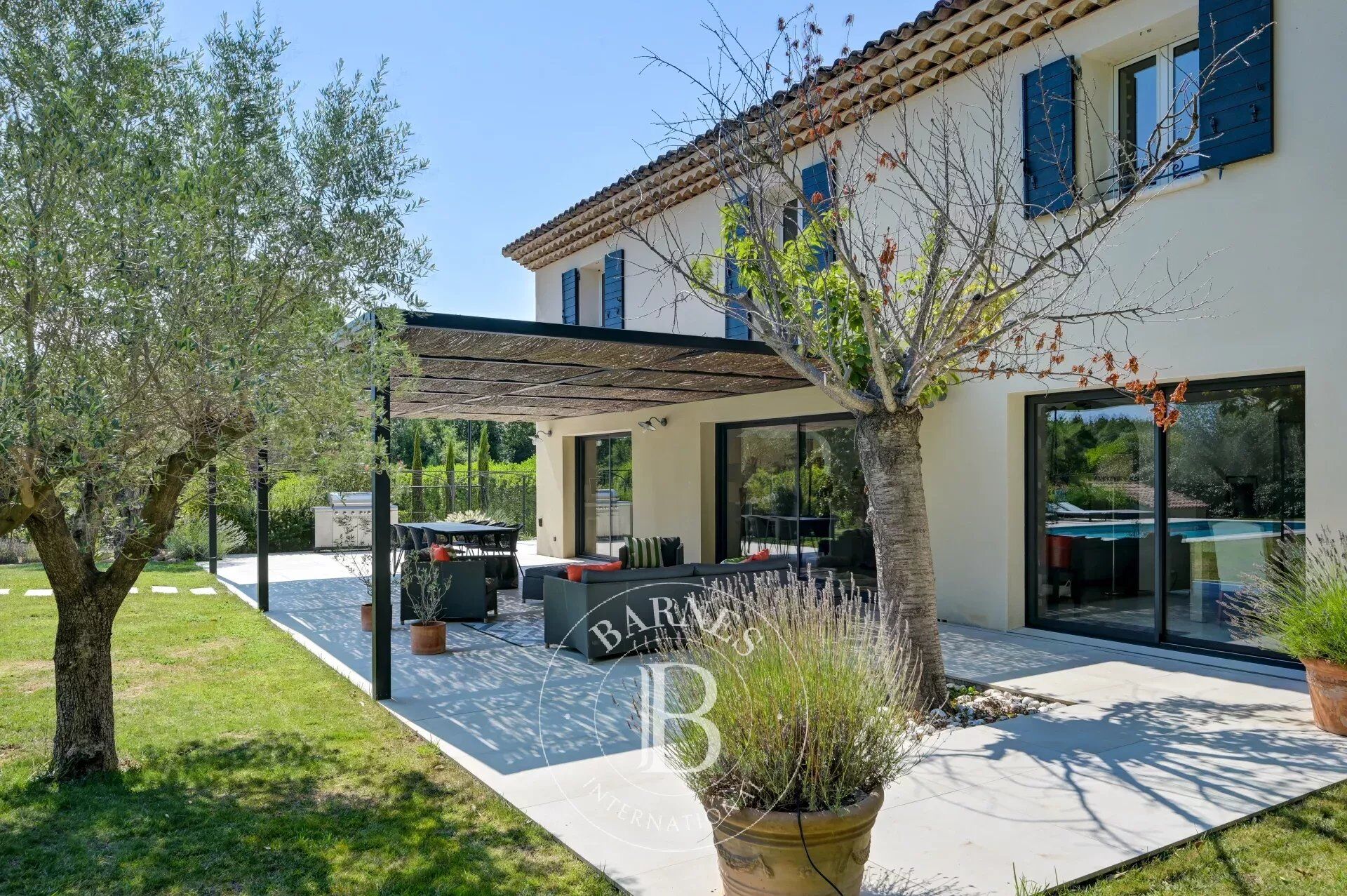 Villa / Maison  T7 à vendre Aix-en-Provence 13100