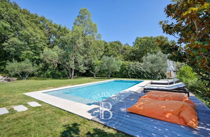 AIX-EN-PROVENCE – BASTIDE RENOVEE- 5 CHAMBRES -  PISCINE - TENNI — photo 2