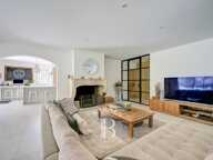 AIX-EN-PROVENCE – BASTIDE RENOVEE- 5 CHAMBRES -  PISCINE - TENNI — photo 4