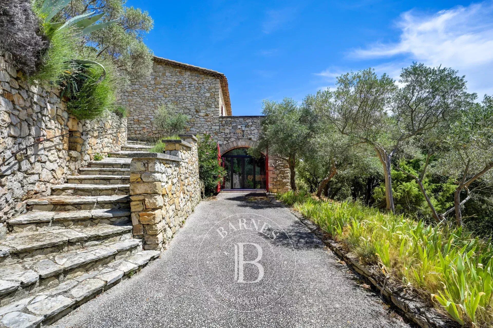 Villa / Maison  T10 à vendre Aix-en-Provence 13100