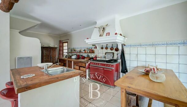 Villa / Maison 10 pièces  à vendre Aix-en-Provence 13100