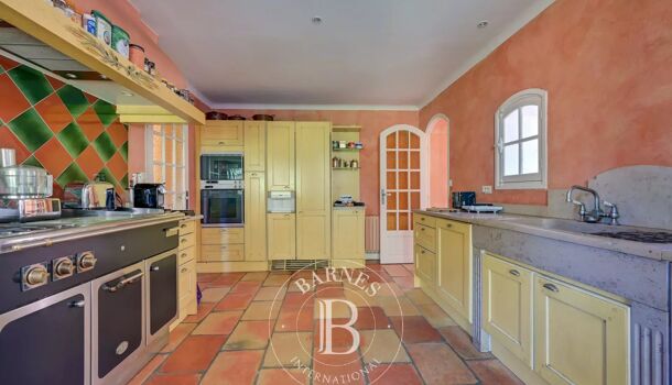 Villa / Maison 8 pièces  à vendre Aix-en-Provence 13100