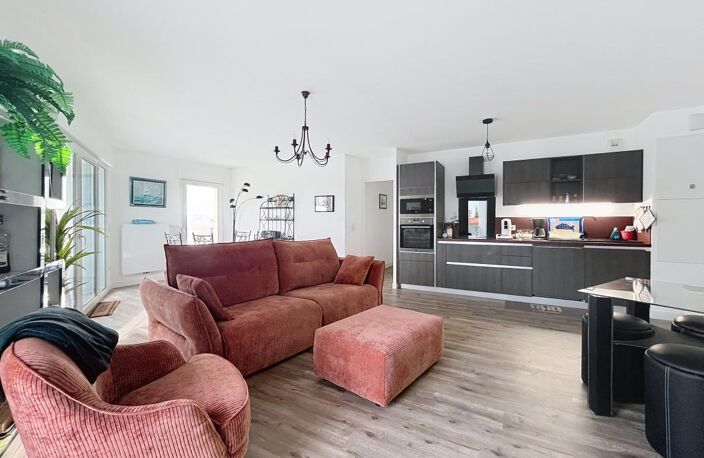 À vendre – Appartement T4 de 102 m² avec terrasse et stationnement sécurisé — photo 4