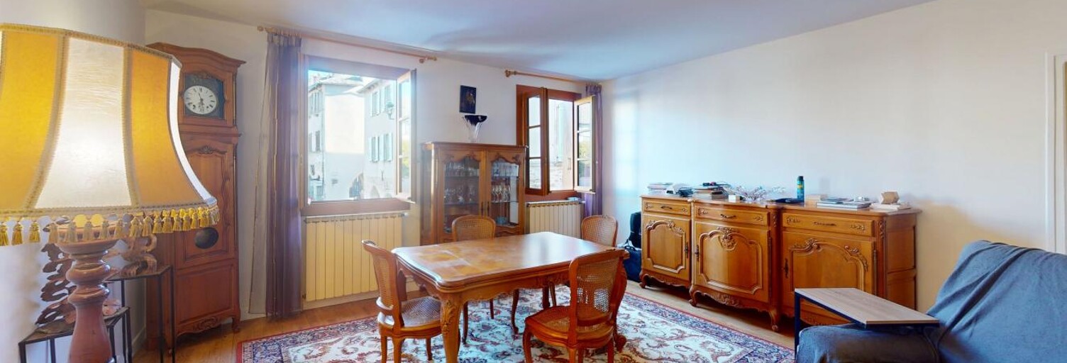 Maison 5 Pièces 156 m² à vendre à Sauveterre-de-Rouergue (12800)