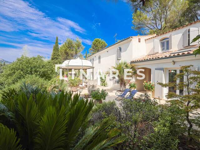 LA CHARMANTE - Villa T6 de 330m2 - Dépendance T2 de 60m2 - Pisci — photo du bien