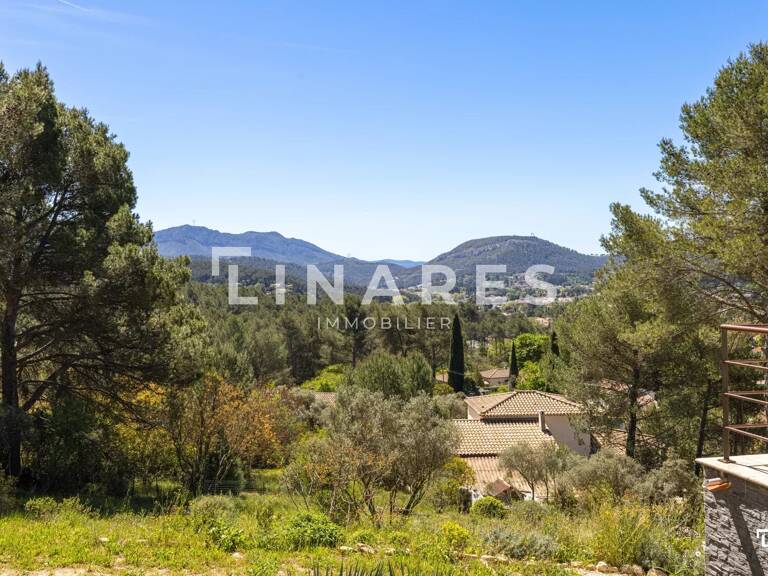 LA DOMINANTE - Villa T6 de 215m² - Terrain 4000m² - 13720 LA BOU — photo 1