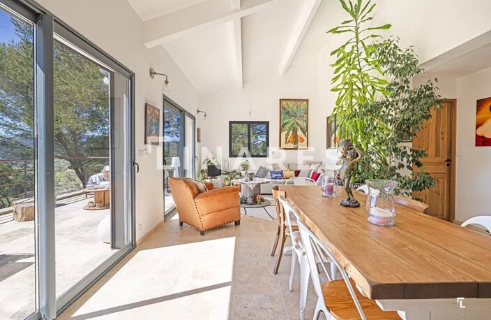 LA DOMINANTE - Villa T6 de 215m² - Terrain 4000m² - 13720 LA BOU — photo 5