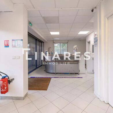 Bureau 6 pièces 380000 €