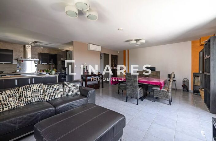 CERCLE FAMILIAL - Maison T5 de 174m2 (T4 de 106m2 + T2/3 de 68m2 — photo 2