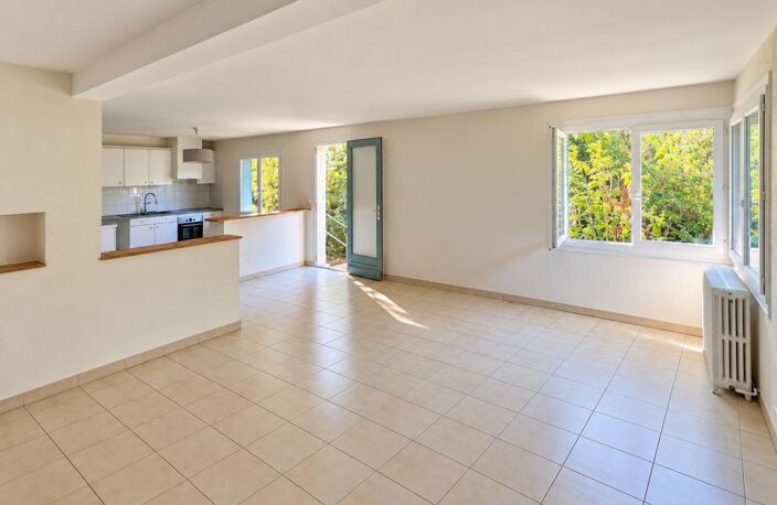 Toulouse Cote Pavée, Grande Maison 6 Pièces  Avec Jardin Et Garage — photo 2
