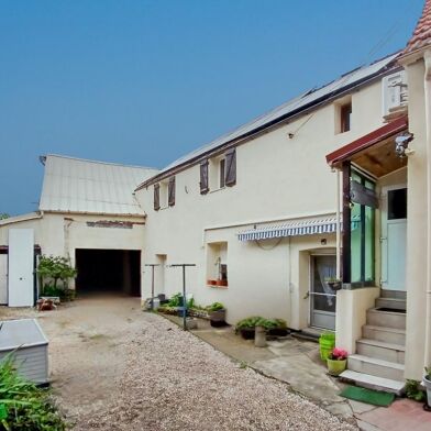 Maison 4 pièces 302000 €