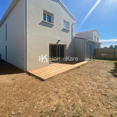 Maison 5 pièces 1300 €