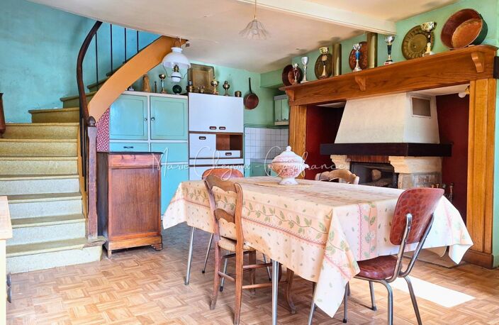 Maison de caractère en pierres – LE PESCHER (19) — photo 2