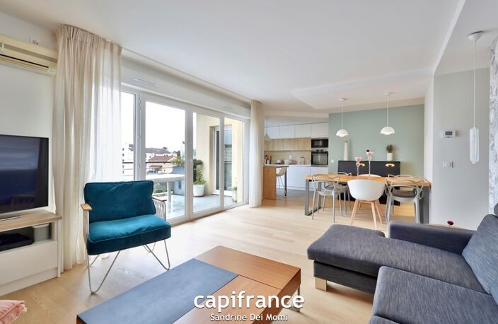 Tassin la demi lune - Appartement T4 de 101m² avec terrasse de 18m² avec garage de 43m² et place de stationnement — photo 3