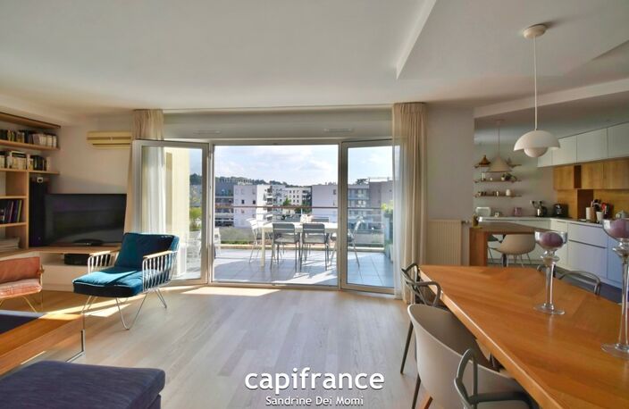 Tassin la demi lune - Appartement T4 de 101m² avec terrasse de 18m² avec garage de 43m² et place de stationnement — photo 5