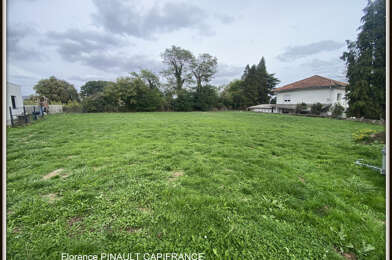Terrain  93000 €