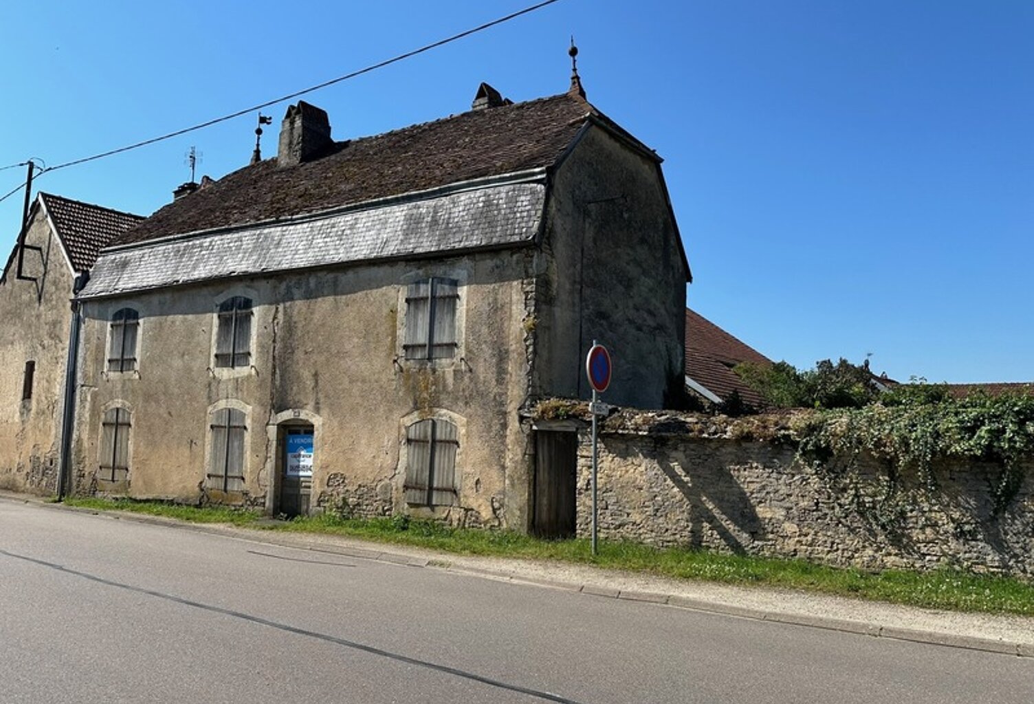 Maison de village à rénover à vendre 5 pièces CHASSIGNY (52) — photo 1