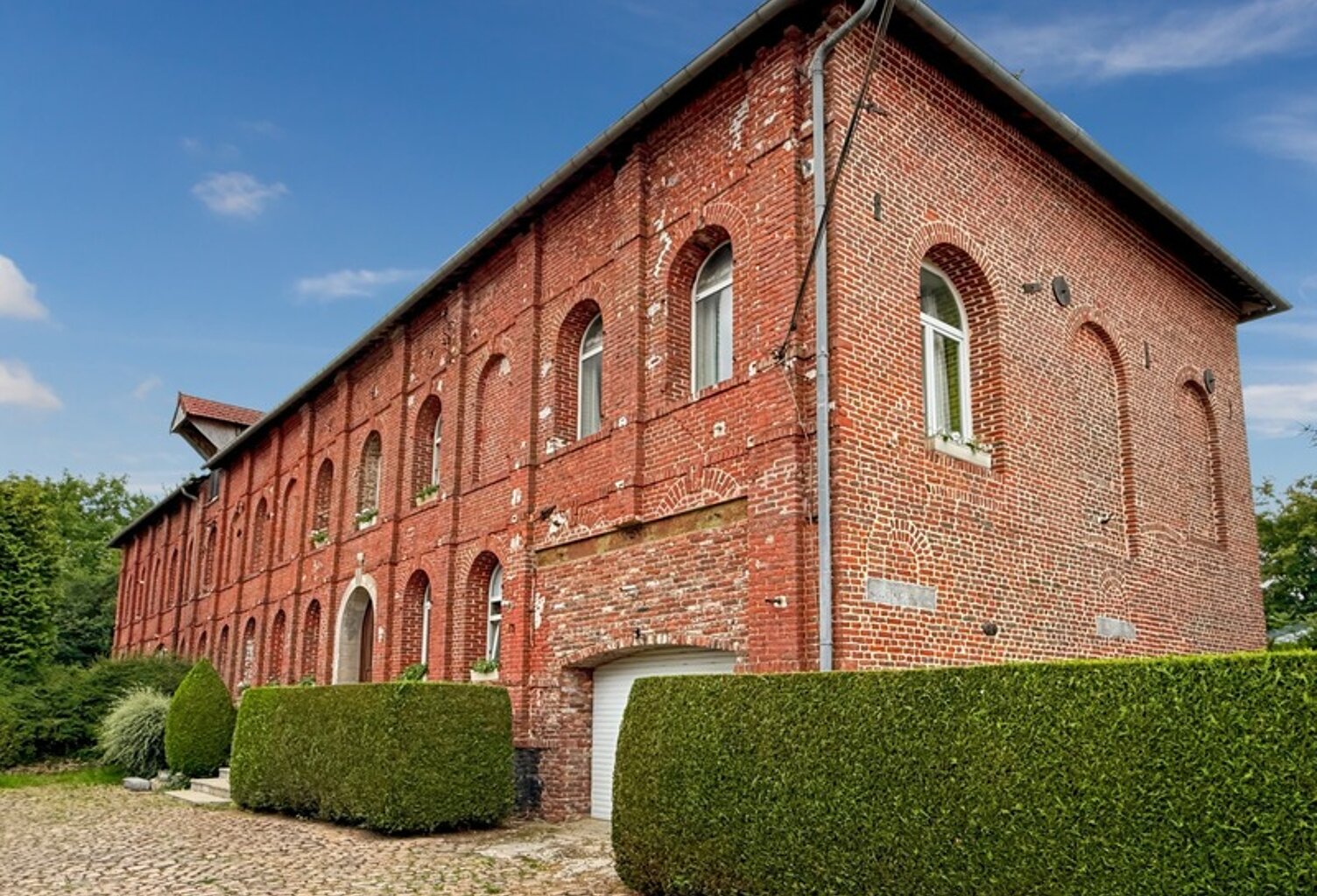 Ensemble immobilier de caractère – Fort potentiel de développement — photo 1
