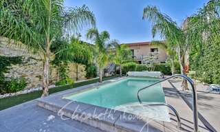 Maison 12 Pièces 330 m² à vendre à Saint-Laurent-d'Aigouze (30220)