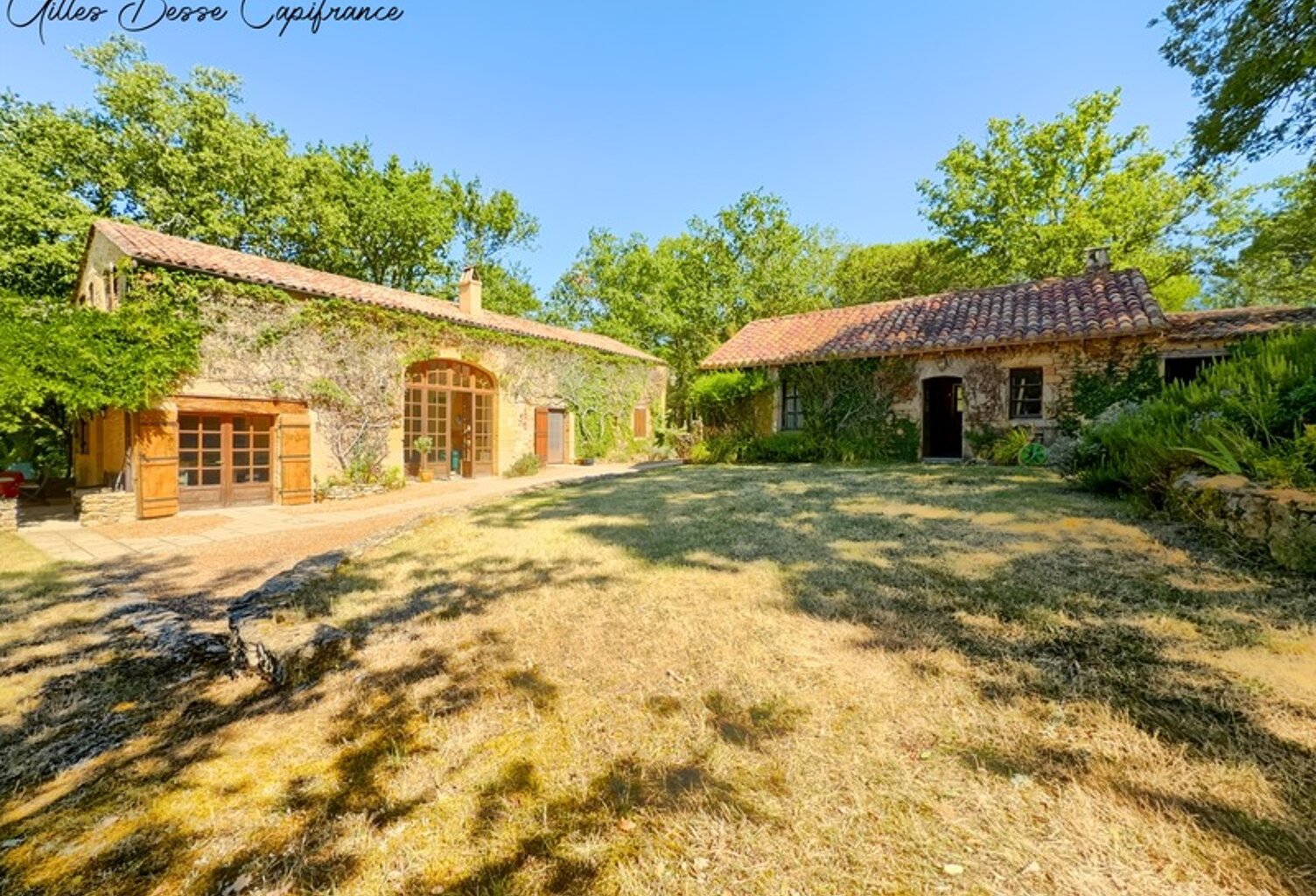 Maison et annexes à MAUZAC ET GRAND CASTANG (24) — photo 1
