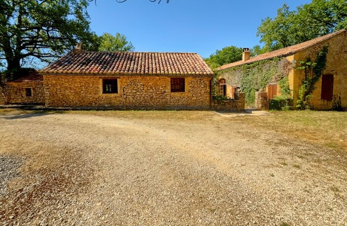 Maison et annexes à MAUZAC ET GRAND CASTANG (24) — photo 3