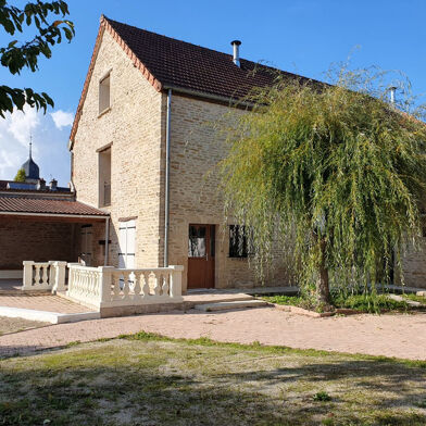 Maison 6 pièces 240000 €