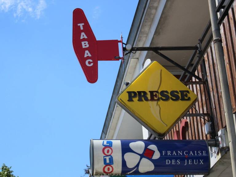 Tabac – Presse – Jeux | Carcassonne (11) | CA HT > 140 K€ | EBE retraité ~70 K€ — photo 1