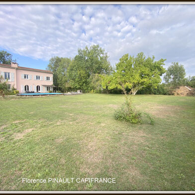 Maison 8 pièces 332000 €