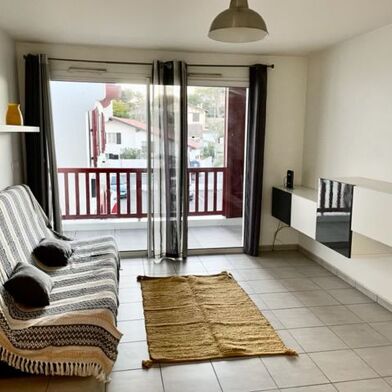 Appartement 1 pièces 620 €