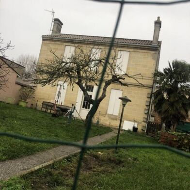 Maison 7 pièces 1550 €