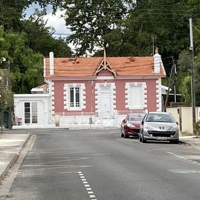 Maison 5 pièces 2100 €